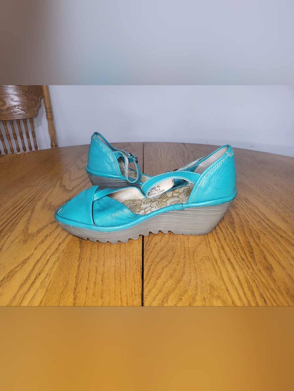 ✨️Fly London Leather Wedges sz 9 - Picture 3 of 11